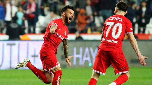 Gol düellosunda kazanan Antalyaspor