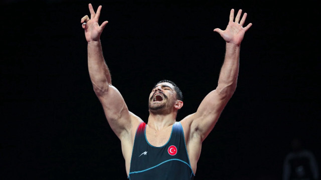 Taha Akgül Dünya Güreş Şampiyonası'nda bronz madalya kazandı