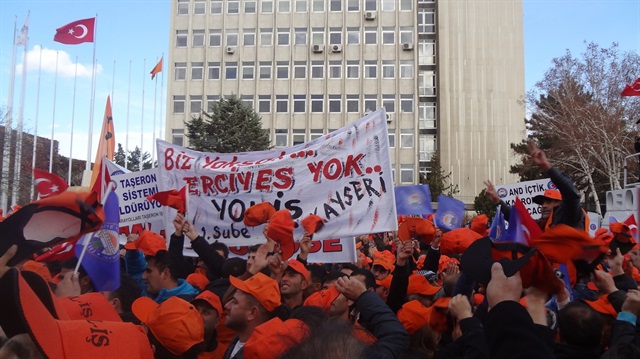 Rusyanın domates elma ağacı tembel insanlar için bir çeşittir Rusyanın domates elma ağacı tembel insanlar için bir çeşittir