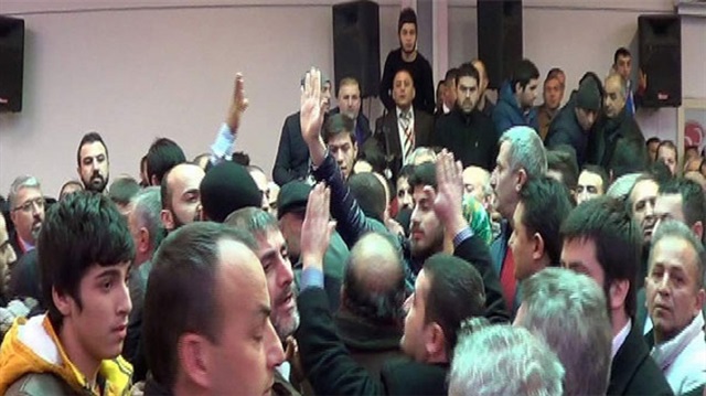 MHP ilçe kongresinde yumruklar konuştu