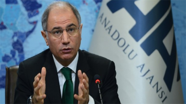 Bakan Ala yeni kimlik ve ehliyetleri tanıttı Bakan Ala yeni kimlik ve ehliyetleri tanıttı