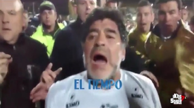 Maradona barış maçında kadın gazeteciye saldırdı