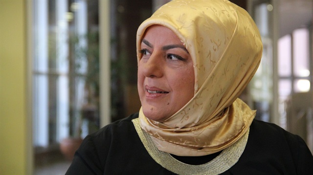 Yazar Sibel Eraslan�a linç kampanyası