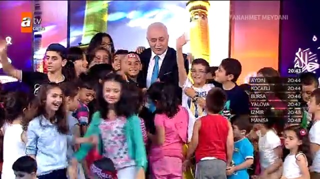 Nihat Hatipoğlunun çocuklarla imtihanı