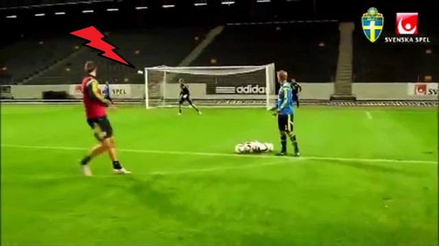 Zlatan'dan jeneriklik gol