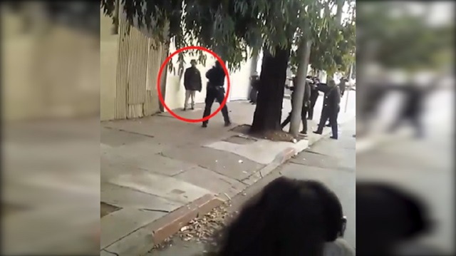 ABDde polis siyahi adamı kurşuna dizdi