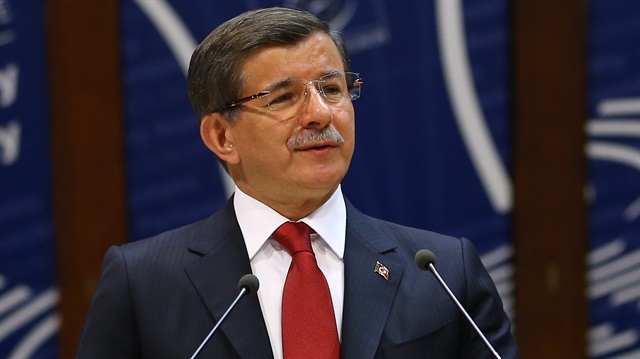 Başbakan Ahmet Davutoğlu, Avrupa Konseyi Parlamenterler Meclisi'nin davetlisi olarak gittiği Fransa'nın Strazburg kentinden Türkiye'ye dönüşte önemli açıklamalarda bulundu.