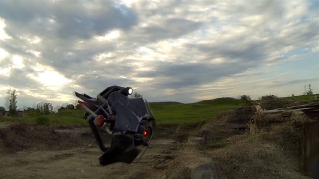 Half Life II oyunundaki robotu Drone'larla gerçeğe uyarladılar