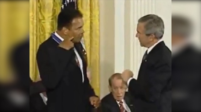Muhammed Ali, Bush'u böyle rezil etmişti!