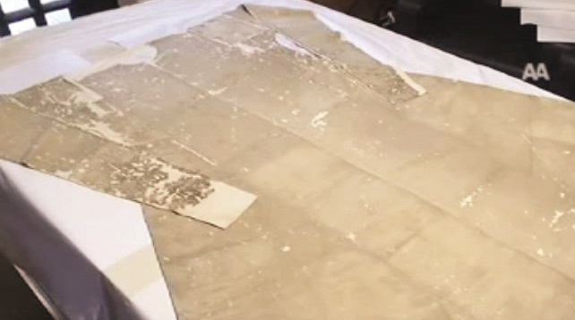 Yavuz Sultan Selim'in, Mısır seferi dönüşünde “Vasiyet ediyorum, bu çamurlu kaftan, ben vefat ettikten sonra kabrimin üzerine örtülsün” dediği kafan halen depoda bulunuyor.