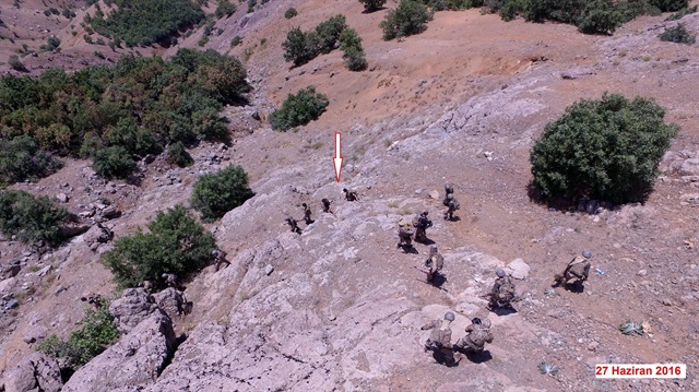 Lice'de silahlı 6 PKK'lı yakalandı