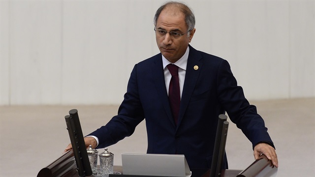İçişleri Bakanı Efkan Ala, Atatürk Havalimanı'nda yaşanan terör saldırısıyla ilgili Meclis'te bilgilendirme yaptı.