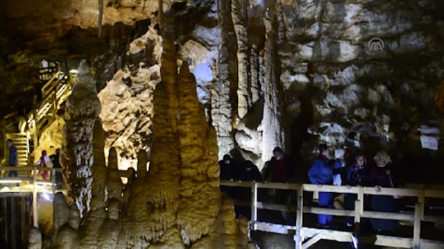 Gümüşhanedeki Karaca Mağarası turistlerin yeni gözdesi