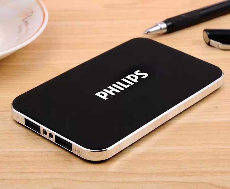 169 liraya satılan Philips'in taşınabilir şarj cihazı 10.400 mAh değerinde. Küçük boyutlarıyla dikkat çeken cihazın çıkış gücü 3.1A. Philips'in bu powerbank'i de tercih edilebilir bir ürün olarak karşımıza çıkıyor.n