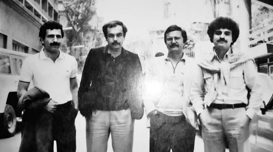 Cağaloğlu'nda. (soldan sağa) Oktay Taftalı, Mehmet Müfit, Tuğrul Tanyol, Adnan Özer