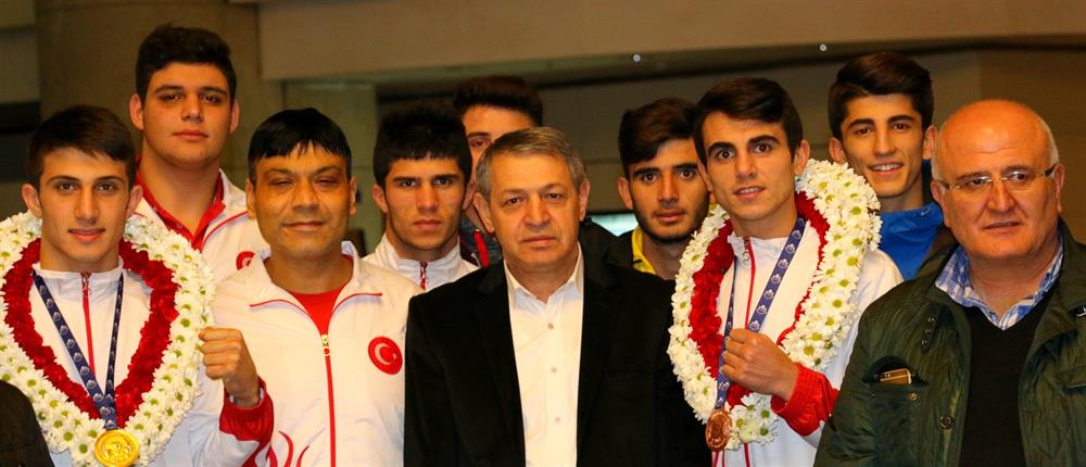 Türkiye Boks Federasyonu Başkanı Eyüp Gözgeç, dopingle mücadele konusunda önemli açıklamalarda bulundu.