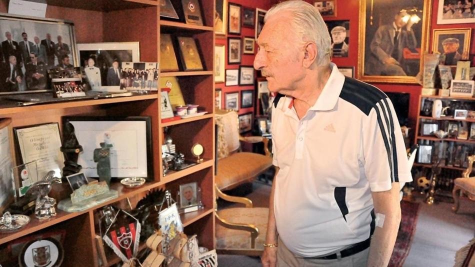 Süleyman Seba’yı rahmetle anıyoruz