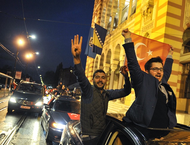 Saraybosna'da 'evet' coşkusu