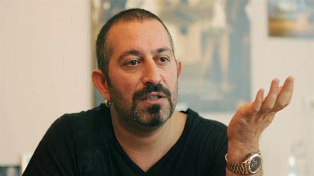 Ünlü şovmen Cem Yılmaz tüm sosyal medya hesaplarından paylaşım yapmayı bıraktığını duyurdu.