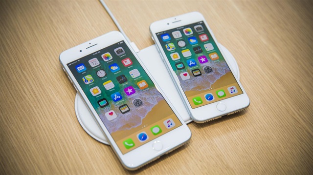 Apple resmi YouTube hesabında, "iPhone 8'de seveceğiniz 8 şey" adlı bir video yayınladı.