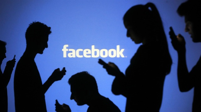 Facebook sizi dinliyor