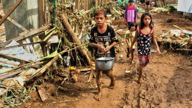 Urduja fırtınası Filipinleri vurdu 26 ölü
