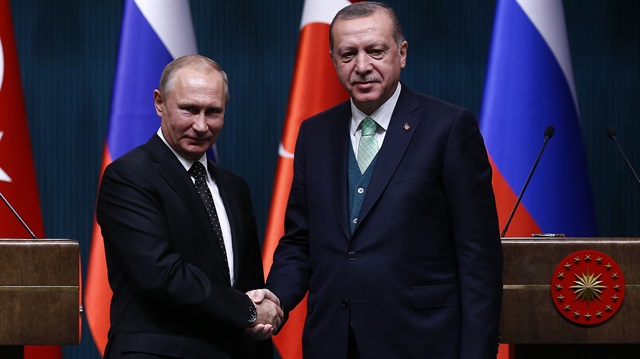 Putinden dünya liderlerine yeni yıl tebriği Putinden dünya liderlerine yeni yıl tebriği