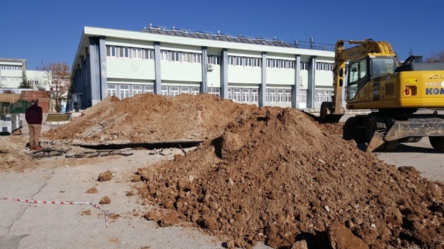 Süleyman Demirel Üniversitesi'nde göçük
