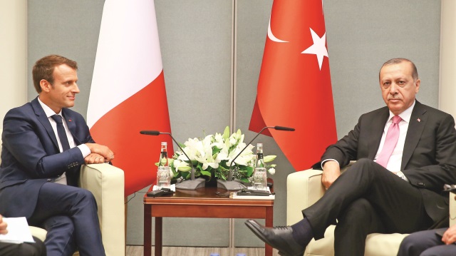 Cumhurbaşkanı Erdoğan, cuma günü gideceği Fransa’da yeni yıldaki Kudüs diplomasisine başlıyor.