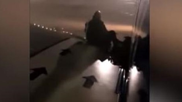 Görgü tanıkları adamın astım hastası olduğunu ve nefes almakta güçlük çektiğini de ifade etti.