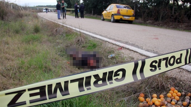 Polis ekipleri olay yerine gelerek incelemelerde bulundu.