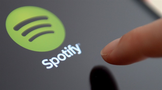 İsveç merkezli online müzik akış servisi Spotify'ın 60 milyon ücret ödeyen abonesi var.
