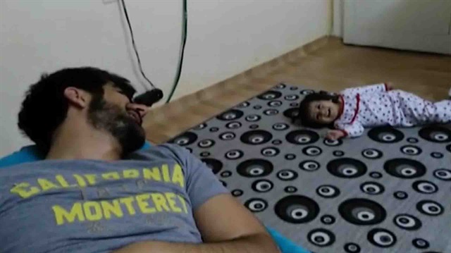 Şehit polisin kızıyla son görüntüleri yürekleri dağladı