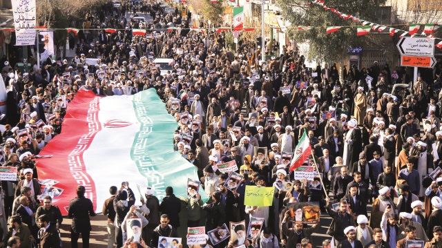 Devrim Muhafızları, ‘fitne’nin dün itibariyle sona erdirildiğini iddia etti.