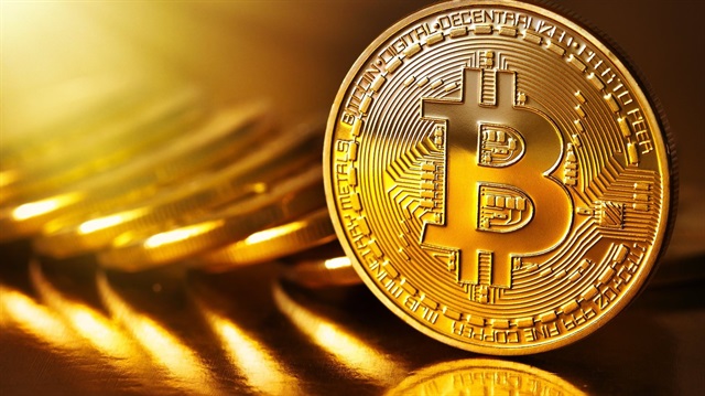 3 Ocak 2009 tarihinde ise Bitcoin faal hale gelmişti.