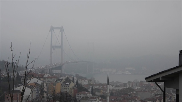İstanbul’da etkili olan sis kartpostallık görüntüler oluşturdu