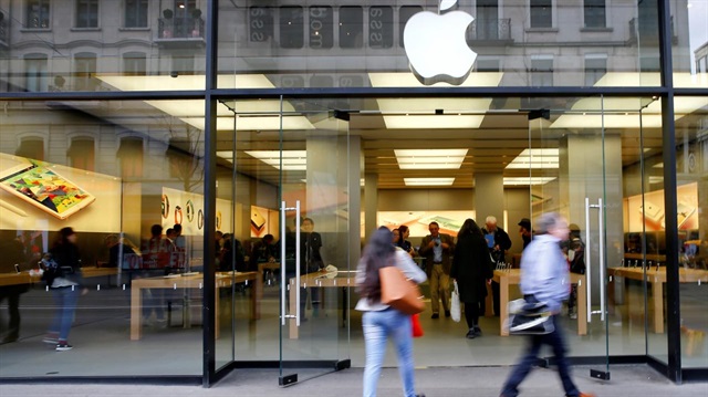 Zürih'te bulunan Apple Store