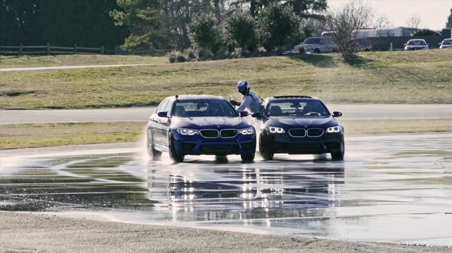 BMW M5'le drift yaparken 4 kez yakıt ikmali yaptılar!