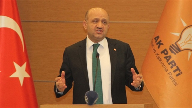 Başbakan Yardımcısı Fikri Işık, Muş'ta partisinin olağan il kongresinde açıklamalar yaptı.