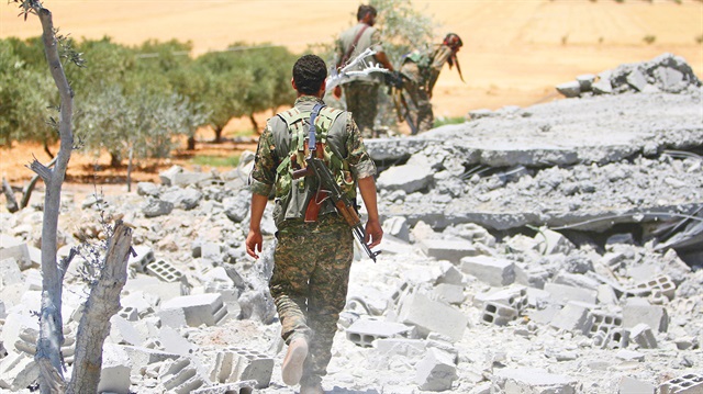 PKK’nın Suriye kolu YPG’den kaçarak Türkiye’ye sığınan 3 kadın, örgütün kontrolündeki bölgelerde Batılı ülkelerin askeri kampları bulunduğunu itiraf etti.