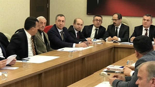 Çalıştaya Maliye Bakanlığı Gelir İdaresi Başkanlığı yetkilileri, Maliye Bakanlığında düzenlenen çalıştayda Motorlu Araç Satıcıları Federasyonu (MASFED) ve Otomotiv Yetkili Satıcıları Derneği (OYDER) hazır bulundu.