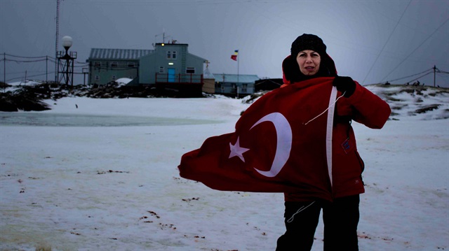 Türkiye'nin Antarktika hakkında bilimsel yetkinliğini artırmak için kıtada üssü bulunan Belçika, Bulgaristan, Çekya, Güney Kore, Polonya ve Şili ile antlaşmalar imzalarığı ifade edildi.