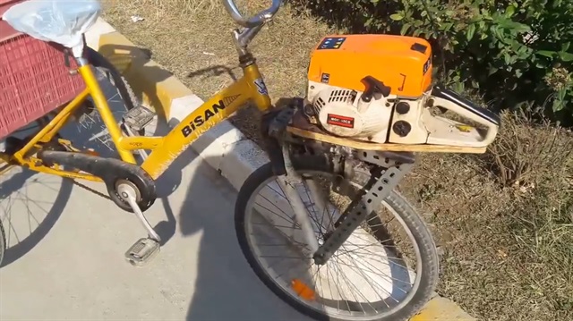 Bisiklete testere motoru taktı!