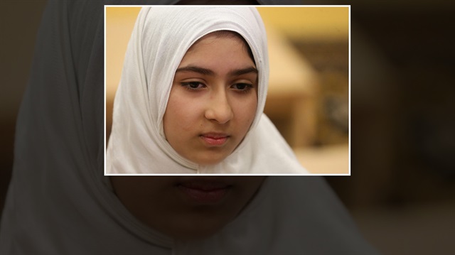 Kanada'nın Toronto kentinde sabah okuluna gitmek üzere yürüyen 11 yaşındaki Khawlah Noman, makaslı saldırıya uğradı.