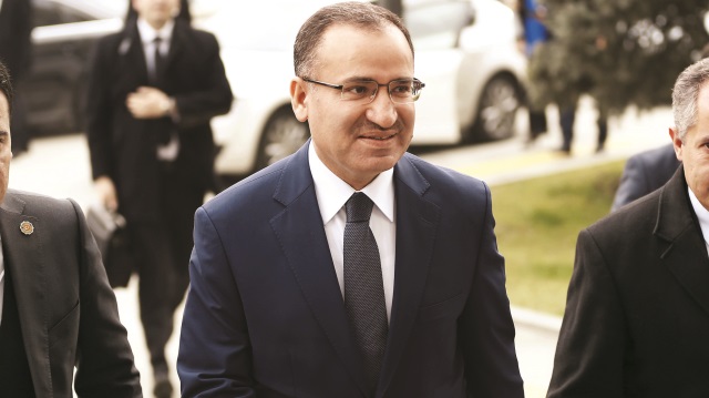 Başbakan Yardımcısı ve Hükümet Sözcüsü Bekir Bozdağ, partisinin Yozgat Boğazlıyan İlçe Kadın Kolları 5. Olağan Kongresi’ne katıldı.