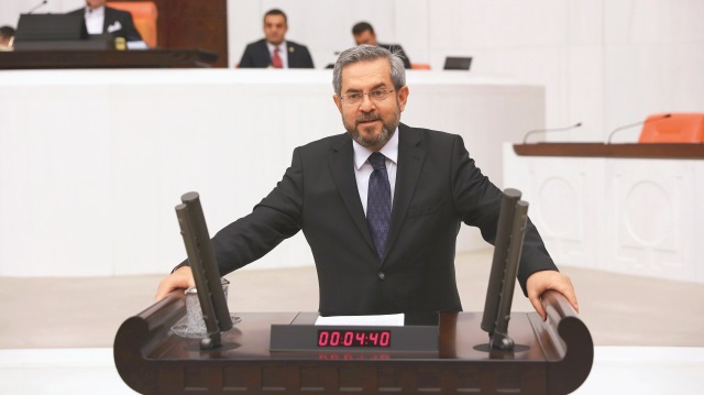 TBMM Sağlık, Aile, Çalışma ve Sosyal İşler Komisyonu Başkanı Necdet Ünüvar
