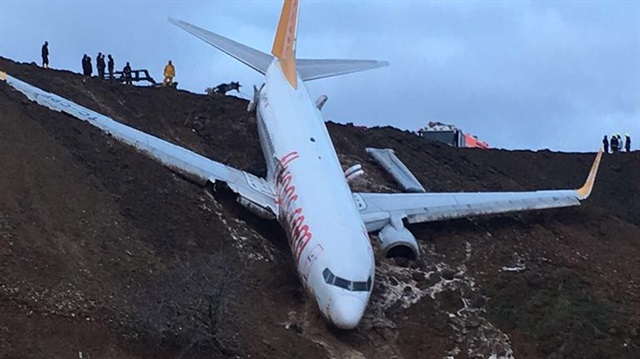 Pegasus Havayolları'nın Ankara-Trabzon seferini yapan uçağı, Trabzon Havalimanı'na inişi sırasında pistten çıktı.