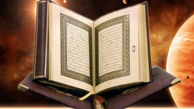 Surat al-Fatih is read in Arabic and Turkish meali. 