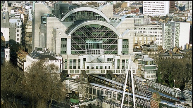 London S Charing Cross Station Shut Due To Gas Leak