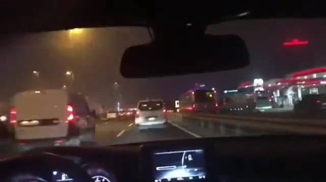 Makas atarken çarpıp kaçan maganda!